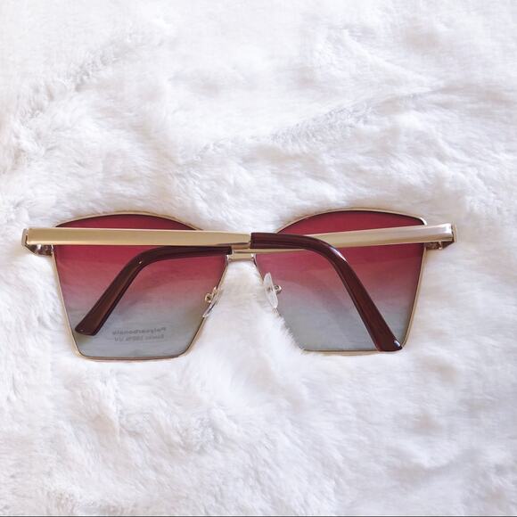 Aubrey Dark Pink Gradient Oversized Sunglasses - Picture 9 of 9